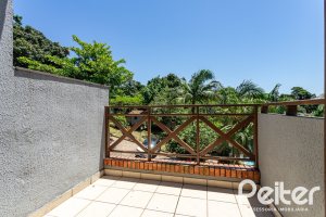 Casa em Condomínio à venda com 174m², 3 dormitórios, 1 suíte, 3 vagas, no bairro Tristeza em Porto Alegre