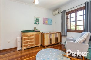 Casa em Condomínio à venda com 174m², 3 dormitórios, 1 suíte, 3 vagas, no bairro Tristeza em Porto Alegre