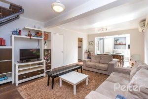 Casa em Condomínio à venda com 162m², 3 dormitórios, 1 suíte, 3 vagas, no bairro Tristeza em PORTO ALEGRE