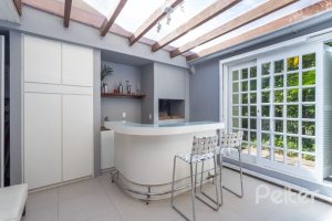 Casa em Condomínio à venda com 162m², 3 dormitórios, 1 suíte, 3 vagas, no bairro Tristeza em PORTO ALEGRE