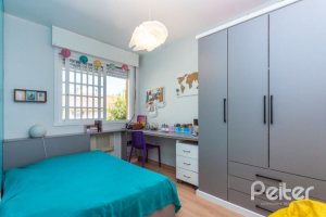 Casa em Condomínio à venda com 162m², 3 dormitórios, 1 suíte, 3 vagas, no bairro Tristeza em PORTO ALEGRE