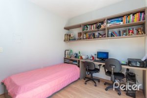 Casa em Condomínio à venda com 162m², 3 dormitórios, 1 suíte, 3 vagas, no bairro Tristeza em PORTO ALEGRE