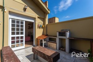 Casa em Condomínio à venda com 162m², 3 dormitórios, 1 suíte, 3 vagas, no bairro Tristeza em PORTO ALEGRE