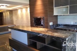 Casa em Condomínio à venda com 384m², 3 dormitórios, 1 suíte, 4 vagas, no bairro Cristal em PORTO ALEGRE