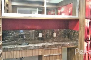 Casa em Condomínio à venda com 384m², 3 dormitórios, 1 suíte, 4 vagas, no bairro Cristal em PORTO ALEGRE