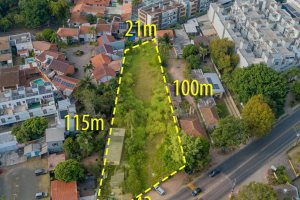 Terreno à venda, no bairro Ipanema em Porto Alegre
