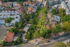 Terreno à venda, no bairro Ipanema em Porto Alegre