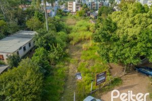Terreno à venda, no bairro Ipanema em Porto Alegre