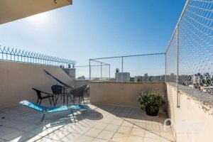 Cobertura à venda com 228m², 4 dormitórios, 2 suítes, 2 vagas, no bairro Tristeza em PORTO ALEGRE