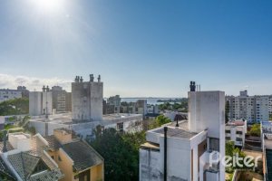 Cobertura à venda com 228m², 4 dormitórios, 2 suítes, 2 vagas, no bairro Tristeza em PORTO ALEGRE