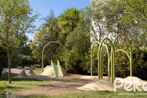 Casa em Condomínio à venda com 302m², 3 dormitórios, 3 suítes, 3 vagas, no bairro Vila Conceição em Porto Alegre