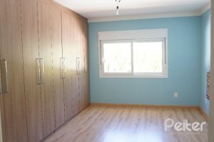 Casa em Condomínio à venda com 230m², 3 dormitórios, 1 suíte, 2 vagas, no bairro Jardim Isabel em Porto Alegre