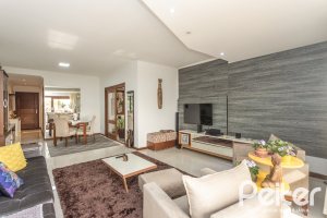 Apartamento à venda com 267m², 3 dormitórios, 1 suíte, 4 vagas, no bairro Sétimo Céu em Porto Alegre