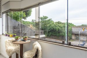 Apartamento à venda com 267m², 3 dormitórios, 1 suíte, 4 vagas, no bairro Sétimo Céu em Porto Alegre