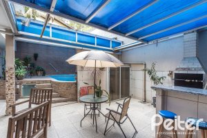 Apartamento à venda com 267m², 3 dormitórios, 1 suíte, 4 vagas, no bairro Sétimo Céu em Porto Alegre