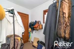 Casa à venda com 239m², 3 dormitórios, 1 suíte, 2 vagas, no bairro Ipanema em Porto Alegre