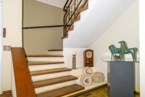 Casa à venda com 239m², 3 dormitórios, 1 suíte, 2 vagas, no bairro Ipanema em Porto Alegre