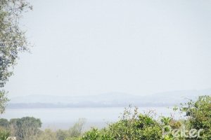 Casa em Condomínio à venda com 288m², 4 dormitórios, 2 suítes, 2 vagas, no bairro Knorr em Porto Alegre