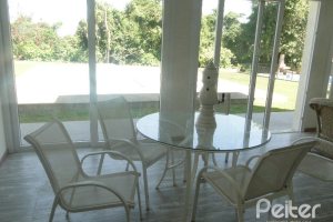 Casa em Condomínio à venda com 288m², 4 dormitórios, 2 suítes, 2 vagas, no bairro Knorr em Porto Alegre