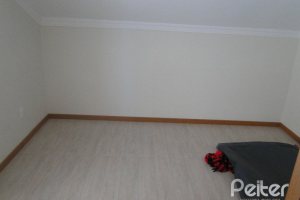 Casa em Condomínio à venda com 288m², 4 dormitórios, 2 suítes, 2 vagas, no bairro Knorr em Porto Alegre