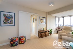 Cobertura à venda com 153m², 3 dormitórios, 1 suíte, 1 vaga, no bairro Tristeza em PORTO ALEGRE