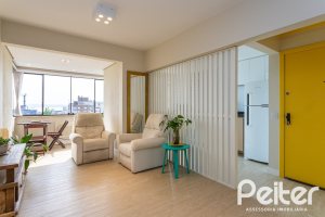 Cobertura à venda com 153m², 3 dormitórios, 1 suíte, 1 vaga, no bairro Tristeza em PORTO ALEGRE