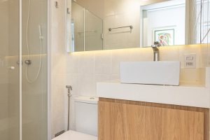 Cobertura à venda com 153m², 3 dormitórios, 1 suíte, 1 vaga, no bairro Tristeza em PORTO ALEGRE