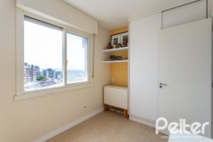 Cobertura à venda com 153m², 3 dormitórios, 1 suíte, 1 vaga, no bairro Tristeza em PORTO ALEGRE