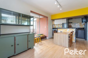 Cobertura à venda com 153m², 3 dormitórios, 1 suíte, 1 vaga, no bairro Tristeza em PORTO ALEGRE