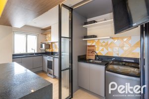 Cobertura à venda com 153m², 3 dormitórios, 1 suíte, 1 vaga, no bairro Tristeza em PORTO ALEGRE