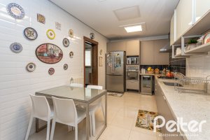 Casa em Condomínio à venda com 339m², 3 dormitórios, 1 suíte, 3 vagas, no bairro Tristeza em PORTO ALEGRE