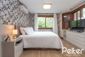 Casa em Condomínio à venda com 339m², 3 dormitórios, 1 suíte, 3 vagas, no bairro Tristeza em PORTO ALEGRE