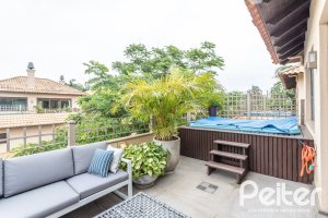 Casa em Condomínio à venda com 339m², 3 dormitórios, 1 suíte, 3 vagas, no bairro Tristeza em PORTO ALEGRE