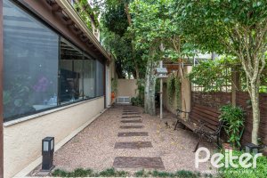 Casa em Condomínio à venda com 339m², 3 dormitórios, 1 suíte, 3 vagas, no bairro Tristeza em PORTO ALEGRE