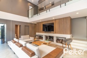 Casa em Condomínio à venda com 411m², 4 dormitórios, 4 suítes, 6 vagas, no bairro Alphaville em PORTO ALEGRE