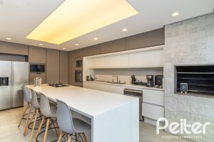 Casa em Condomínio à venda com 411m², 4 dormitórios, 4 suítes, 6 vagas, no bairro Alphaville em PORTO ALEGRE