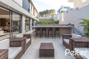 Casa em Condomínio à venda com 411m², 4 dormitórios, 4 suítes, 6 vagas, no bairro Alphaville em PORTO ALEGRE