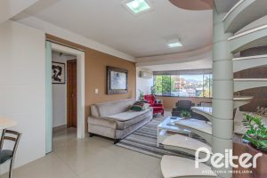 Cobertura à venda com 121m², 3 dormitórios, 1 suíte, 2 vagas, no bairro Vila Assunção em Porto Alegre