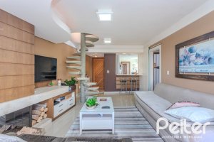 Cobertura à venda com 121m², 3 dormitórios, 1 suíte, 2 vagas, no bairro Vila Assunção em Porto Alegre