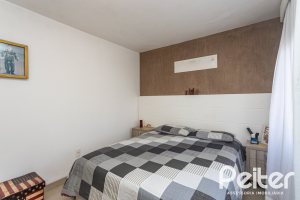 Cobertura à venda com 121m², 3 dormitórios, 1 suíte, 2 vagas, no bairro Vila Assunção em Porto Alegre