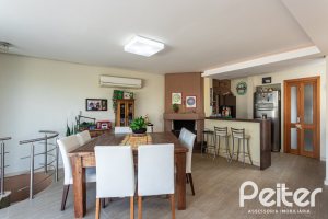 Cobertura à venda com 121m², 3 dormitórios, 1 suíte, 2 vagas, no bairro Vila Assunção em Porto Alegre