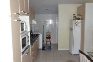 Terreno à venda com 110m², 2 vagas, no bairro Camaquã em Porto Alegre