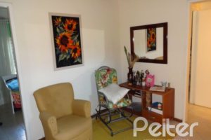 Terreno à venda com 110m², 2 vagas, no bairro Camaquã em Porto Alegre