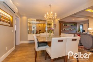 Apartamento à venda com 136m², 3 dormitórios, 1 suíte, 2 vagas, no bairro Tristeza em PORTO ALEGRE