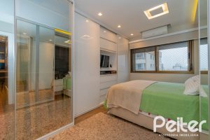 Apartamento à venda com 136m², 3 dormitórios, 1 suíte, 2 vagas, no bairro Tristeza em PORTO ALEGRE