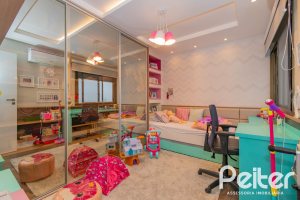 Apartamento à venda com 136m², 3 dormitórios, 1 suíte, 2 vagas, no bairro Tristeza em PORTO ALEGRE