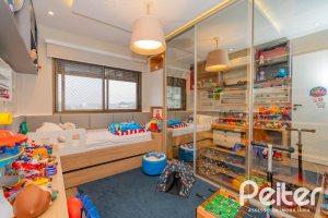 Apartamento à venda com 136m², 3 dormitórios, 1 suíte, 2 vagas, no bairro Tristeza em PORTO ALEGRE