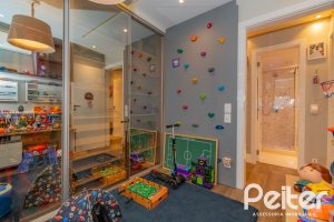 Apartamento à venda com 136m², 3 dormitórios, 1 suíte, 2 vagas, no bairro Tristeza em PORTO ALEGRE