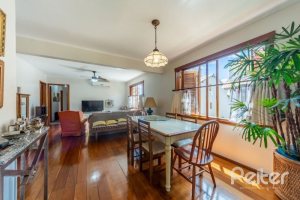 Apartamento à venda com 139m², 3 dormitórios, 1 suíte, 2 vagas, no bairro Tristeza em Porto Alegre