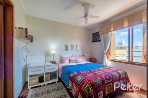 Apartamento à venda com 139m², 3 dormitórios, 1 suíte, 2 vagas, no bairro Tristeza em Porto Alegre